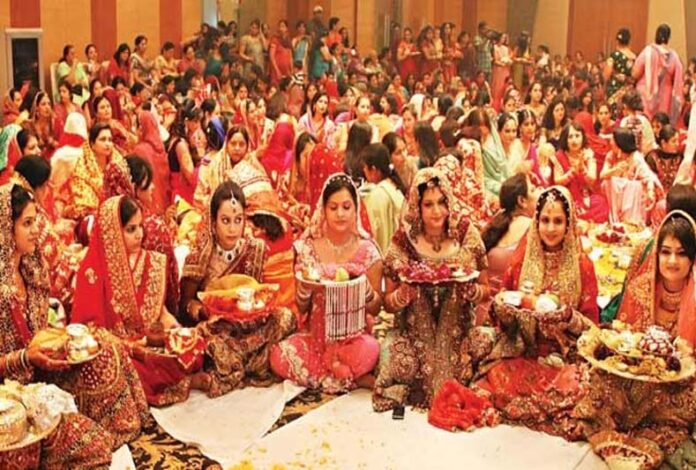 Karva Chauth Vrat Katha: करवा माता की इस कथा का करें पाठ