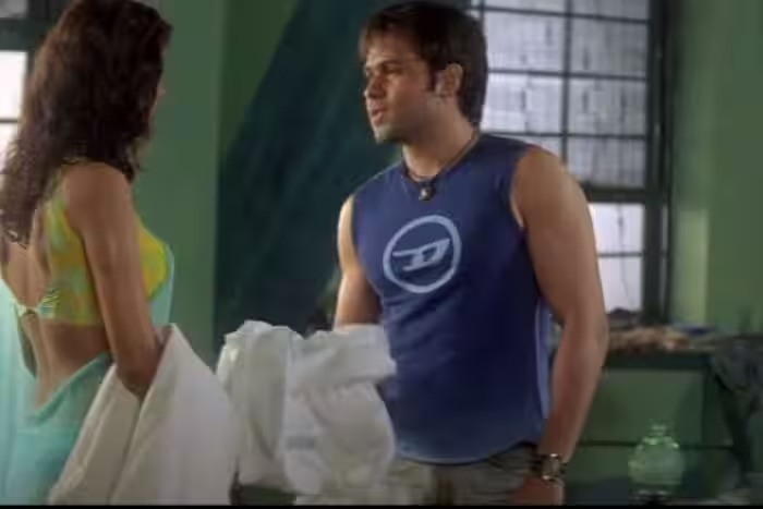 Mallika Sherawat Bold Scenes
