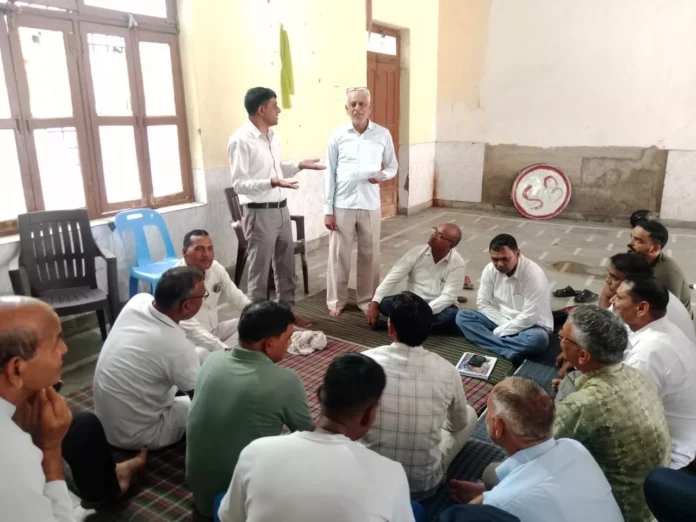 Many issues were discussed in the meeting of Dhanak Samaj. Many issues were discussed in the meeting of Dhanak Samaj.