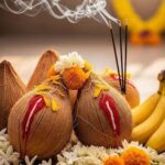 Naariyal And Kela Importance: क्यों नारियल और केला मंदिर में चढ़ाए जाते हैं, जानें 2 बड़ी वजहें
