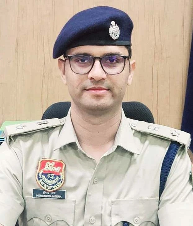 Not a wedding invitation, but a cyber fraud trap! Police issue advisory on fake invitations containing .apk files. Not a wedding invitation, but a cyber fraud trap! Police issue advisory on fake invitations containing .apk files.