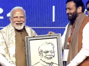प्रधानमंत्री नरेंद्र मोदी और सीएम नायब सैनी।
