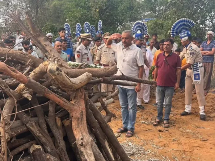 RAF jawan dies in road accident while returning from leave, villagers celebrate 'Kaali Diwali'