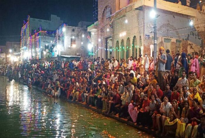 Radha Kund Snan: राधा कुंड स्नान में स्नान करने से संतान की होगी है प्राप्ति
