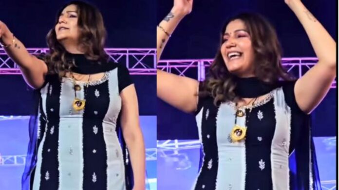 Sapna Choudhary Dance: ‘लुगाई छोटी’ गाने पर सपना चौधरी का ताबड़तोड़ डांस, ब्लैक सूट में देख लोग हुए दीवाने! Sapna Choudhary Dance: ‘लुगाई छोटी’ गाने पर सपना चौधरी का ताबड़तोड़ डांस, ब्लैक सूट में देख लोग हुए दीवाने!