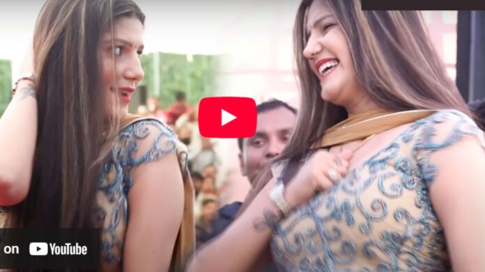 Sapna Choudhary Dance Video: सपना चौधरी का 'तेरी लत लग जागी' पर जबरदस्त डांस, स्टेज पर मचा दिया तूफान Sapna Choudhary Dance Video: सपना चौधरी का 'तेरी लत लग जागी' पर जबरदस्त डांस, स्टेज पर मचा दिया तूफान