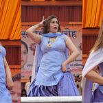 Sapna Choudhary Dance Video: गोली चल जावेगी’ पर सपना चौधरी ने मचाया धमाल! जबरदस्त ठुमकों से स्टेज हिला