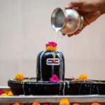 Devuthani Ekadashi Upaay: देवउठनी एकादशी के दिन शिवलिंग पर अर्पित करें ये चीजें