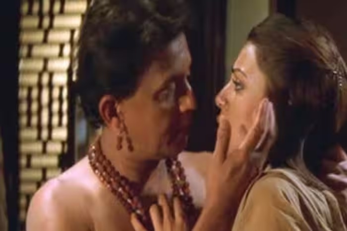 Sushmita Sen Intimate Scene
