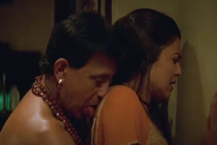 Sushmita Sen Intimate Scene