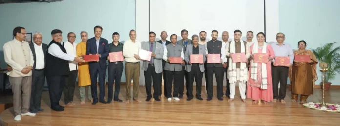 The book Holy Tirthankaras, which introduces the lives of the 24 Tirthankaras of Jainism, has been launched. The book Holy Tirthankaras, which introduces the lives of the 24 Tirthankaras of Jainism, has been launched.