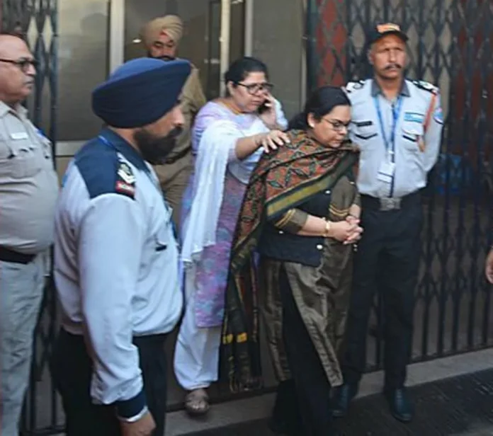 FIR against ADGP's Wife : एएसआई संदीप लाठर सुसाइड मामले में एडीजी पूरण कुमार की पत्नी अमनीत कुमार पर केस दर्ज