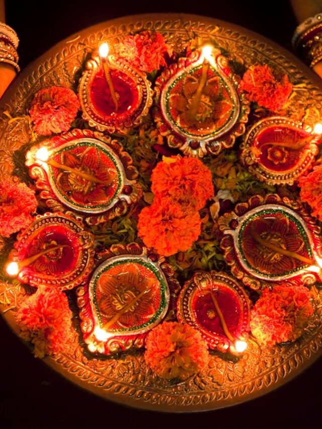 Diwali 2025 Date: 20 या 21 अक्टूबर, कब मनेगी दिवाली? जानें पूजा का शुभ मुहूर्त और खास महत्व