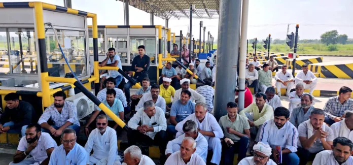 Jind News : टोल प्लाजा फ्री करवाने पर किसान नेता समेत पौने दो सौ पर मामला दर्ज