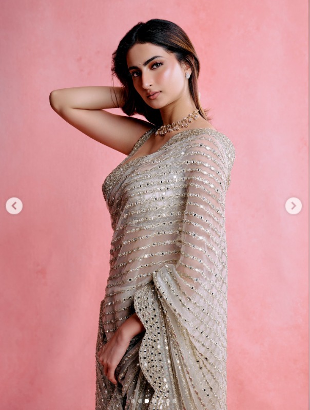 Palak Tiwari Diwali Party Look : दिवाली पर दिखना है सबसे हसीन पटाखा? पलक तिवारी के इस लुक्स को करें कैरी