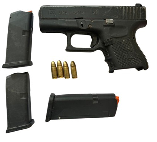 Amritsar Crime News : अत्याधुनिक पिस्तौल सहित दो बदमाश काबू Amritsar Crime News : अत्याधुनिक पिस्तौल सहित दो बदमाश काबू