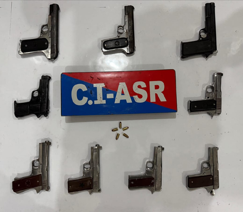 Amritsar Crime News : अमृतसर पुलिस ने टाली टारगेट किलिंग की बड़ी वारदात Amritsar Crime News : अमृतसर पुलिस ने टाली टारगेट किलिंग की बड़ी वारदात