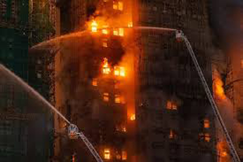 Hong Kong building fire : हांगकांग में ऊंची रिहायशी इमारत में आग, 50 से ज्यादा की मौत Hong Kong building fire : हांगकांग में ऊंची रिहायशी इमारत में आग, 50 से ज्यादा की मौत