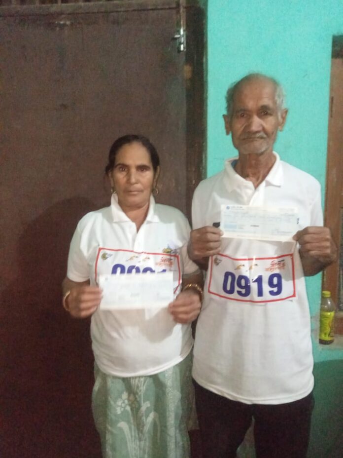 Panipat News : बुजुर्ग दम्पत्ति ने एक साथ दौड़ में जीतकर रचा इतिहास, पत्नी ने जीता पहला गोल्ड मेडल, तो पति अब 29 मेडल जीत चुके Panipat News : बुजुर्ग दम्पत्ति ने एक साथ दौड़ में जीतकर रचा इतिहास, पत्नी ने जीता पहला गोल्ड मेडल, तो पति अब 29 मेडल जीत चुके