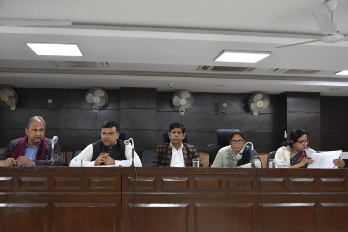 State Child Rights Protection Commission का कठोर रुख : हरियाणा के इस जिले में संचालित अनियमित प्ले स्कूल होंगे बंद State Child Rights Protection Commission का कठोर रुख : हरियाणा के इस जिले में संचालित अनियमित प्ले स्कूल होंगे बंद