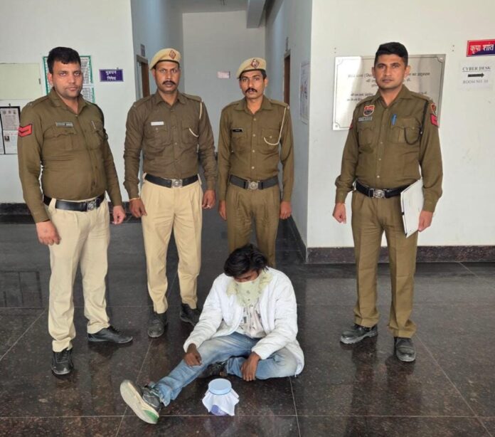 Panipat Crime News : कमानीदार धारदार चाकू के सहित युवक गिरफ्तार किया, हथियार रखने का शौक, बाइक में छुपाकर रखता था चाकू 