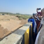 Ambala News : टांगरी नदी के तल को गहरा करने हेतु मिट्टी निकालने का काम फिर से हुआ शुरू 