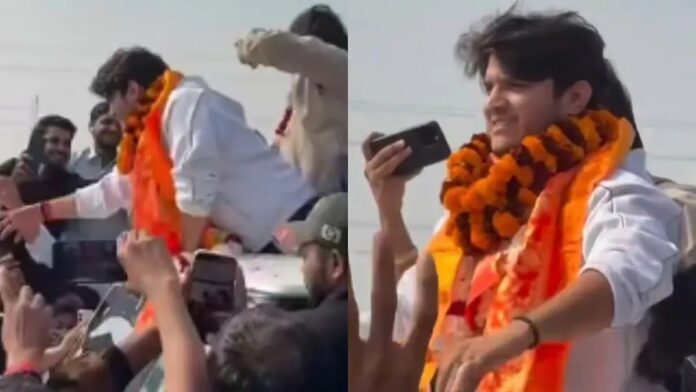 Bigg Boss 19: मृदुल तिवारी का धमाकेदार स्वागत, सड़कों पर उमड़ी दीवानों की भीड़ Bigg Boss 19: मृदुल तिवारी का धमाकेदार स्वागत, सड़कों पर उमड़ी दीवानों की भीड़