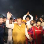 Dhirendra Shastri Padayatra : धीरेन्द्र शास्त्री की पदयात्रा में शामिल हुए भाजपा प्रदेश अध्यक्ष, बोले - 'सनातन ही सत्य'