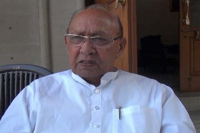 Haryana Congress: बैनर पर कुमारी सैलजा की फोटो न लगाना अनुशासनहीनता, कार्रवाई होगी: धर्मपाल मलिक Haryana Congress: बैनर पर कुमारी सैलजा की फोटो न लगाना अनुशासनहीनता, कार्रवाई होगी: धर्मपाल मलिक