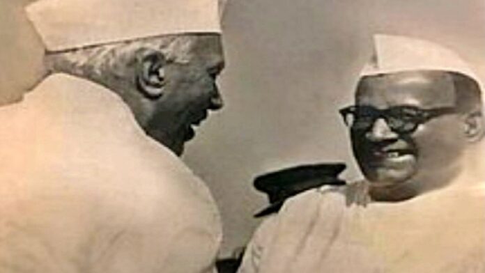 Editorial Aaj Samaaj: नेहरू के हस्तक्षेप से श्रीकृष्ण सिंह बने थे बिहार के पहले मुख्यमंत्री Editorial Aaj Samaaj: नेहरू के हस्तक्षेप से श्रीकृष्ण सिंह बने थे बिहार के पहले मुख्यमंत्री