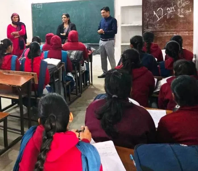 Follow the lessons of humanity taught by Shri Guru Teg Bahadur Singh Ji in your life. Follow the lessons of humanity taught by Shri Guru Teg Bahadur Singh Ji in your life.