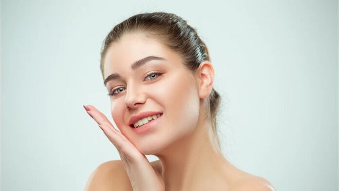 Glowing Skin at Home: Banana peel will stop the pace of aging, Shahnaz Hussain's amazing recipe Glowing Skin at Home: Banana peel will stop the pace of aging, Shahnaz Hussain's amazing recipe