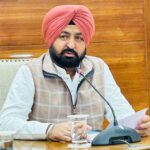 Chandigarh Breaking News : रियल एस्टेट सेक्टर को प्रोत्साहित करेगी सरकार : मुंडियां