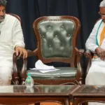 Karnataka Congress Crisis कर्नाटक में 'कुर्सी' पर बवाल मुख्यमंत्री पद को लेकर सिद्धारमैया और शिवकुमार के बीच खींचतान तेज़