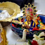 Laddu Gopal: सर्दी में कैसे करें लड्डू गोपाल की सेवा