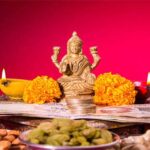 Friday Maa Lakshmi Puja: शुक्रवार की पूजा में ये चीजें न करें शामिल