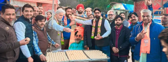 Manimajra BJP leaders distributed sweets to celebrate NDA's historic victory in Bihar Assembly elections. Manimajra BJP leaders distributed sweets to celebrate NDA's historic victory in Bihar Assembly elections.