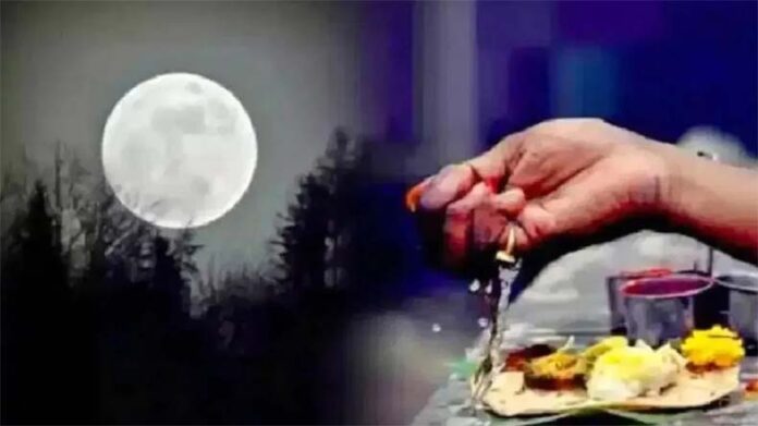 Margashirsha Amavasya Upay: पितरों को प्रसन्न करने के लिए मार्गशीर्ष अमावस्या की रात करें ये उपाय