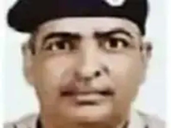 Hisar SI Murder: हिसार में हुड़दंग का विरोध करने पर एसआई की पीट-पीटकर हत्या Hisar SI Murder: हिसार में हुड़दंग का विरोध करने पर एसआई की पीट-पीटकर हत्या