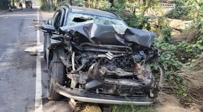 Mahendragarh Road Accident Death: महेंद्रगढ़ में कुआं पूजन कार्यक्रम में जा रहे युवकों की कार डंपर से टकराई, 3 की मौत Mahendragarh Road Accident Death: महेंद्रगढ़ में कुआं पूजन कार्यक्रम में जा रहे युवकों की कार डंपर से टकराई, 3 की मौत