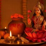 Shukrawar Maa Laxmi Upaay: शुक्रवार के दिन कपूर से करें ये उपाय, लक्ष्मीजी की कृपा से दूर होंगी सारी बाधाएं