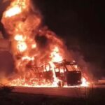 Jhajjar News: झज्जर में केएमपी एक्सप्रेसवे पर प्लास्टिक दाने से भरे ट्रक में लगी आग