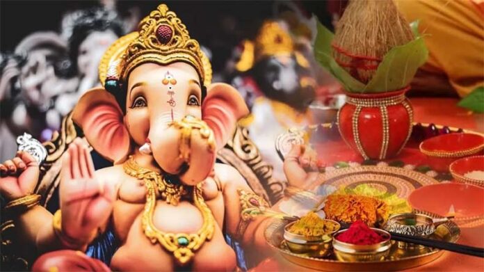 Vinayaka Chaturthi: कर्ज से निजात पाने के लिए विनायक चतुर्थी पर करें ऋणहर्ता गणेश स्तोत्र का पाठ