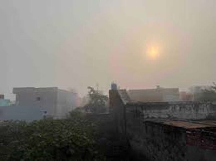 Haryana Weather Update: हरियाणा में दिन में भी बढ़ी ठंड, 7 डिग्री तक गिरा तापमान Haryana Weather Update: हरियाणा में दिन में भी बढ़ी ठंड, 7 डिग्री तक गिरा तापमान