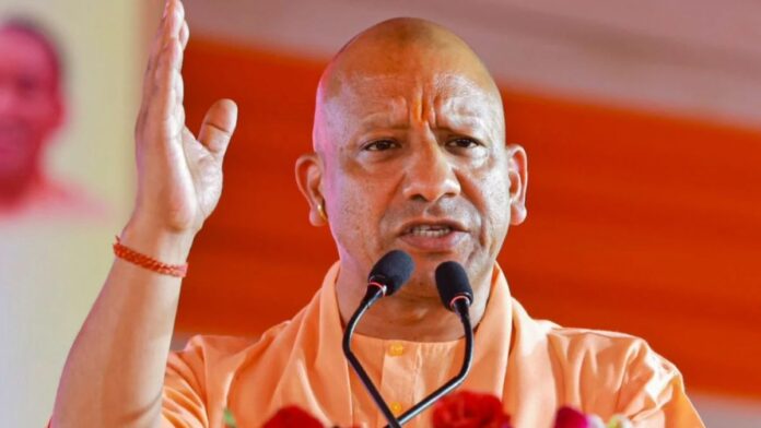 Yogi Adityanath का बड़ा ऐलान! उत्तर प्रदेश के सभी स्कूलों में 'वंदे मातरम' अनिवार्य