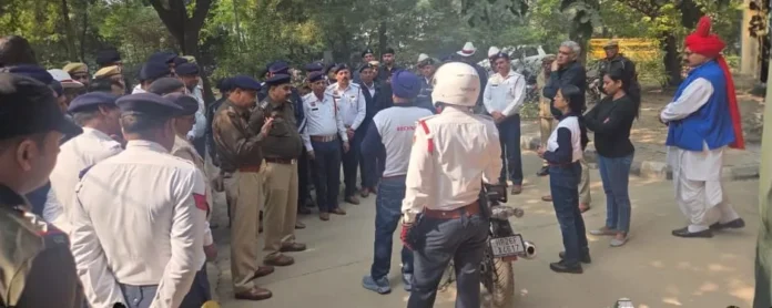 Faridabad News : सडक़ दुर्घटना की स्थिति में घायल को, सुरक्षित, शीघ्र और सही तरीके से पहुंचाए अस्पताल : एसीपी शैलेन्द्र सिंह