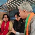 Self-Reliant Campaign : भाजपा ने रेलवे जंक्शन पर चलाया आत्मनिर्भर भारत संकल्प अभियान