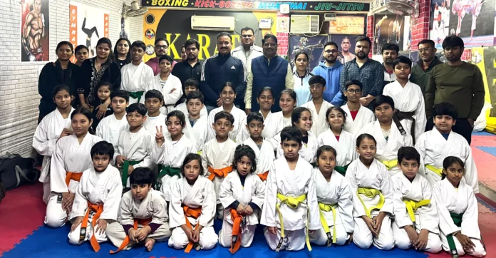 Faridabad News : किंग सेन फाइट क्लब में कराटे कलर बेल्ट का आयोजन