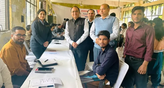 102 students were given on-the-spot employment at the Prime Minister's National Apprenticeship Fair held at ITI Faridabad. Faridabad News : आईटीआई फरीदाबाद में लगे प्रधानमंत्री नेशनल अप्रेंटिस मेले में 102 छात्रों को दिया गया मौके पर ही रोजगार