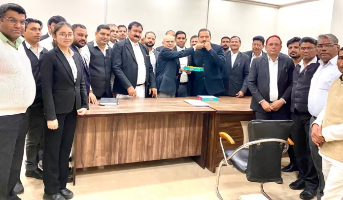 Advocate Shivdutt Vashisht, Advocate, expressed his happiness on becoming the 53rd Chief Justice. 53rd Chief Justice : 53 वां मुख्य न्यायधीश बनने पर अधिवक्ता ने बनाई खुशी : शिवदत्त वशिष्ठ एडवोकेट